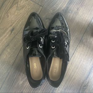 Aldo black shining leather Oxford flats